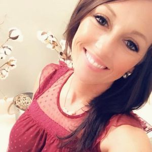 Meet your Posher, Loni